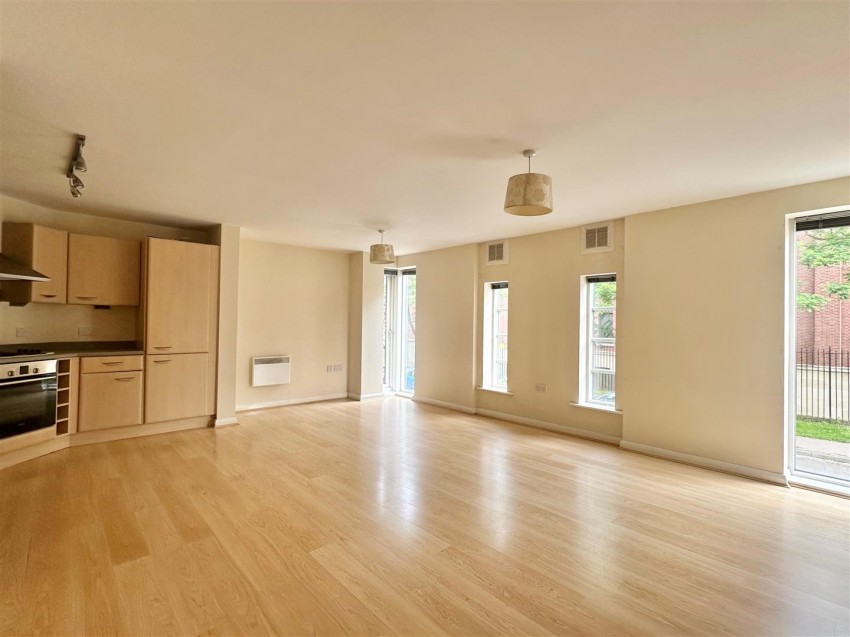 Images for Esrick House, Hospital Fields Road