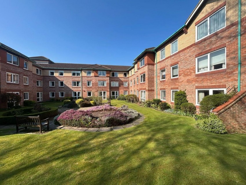 Images for Danesmead Close, Fulford