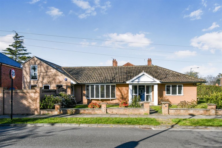 The Horseshoe, Off Tadcaster Road