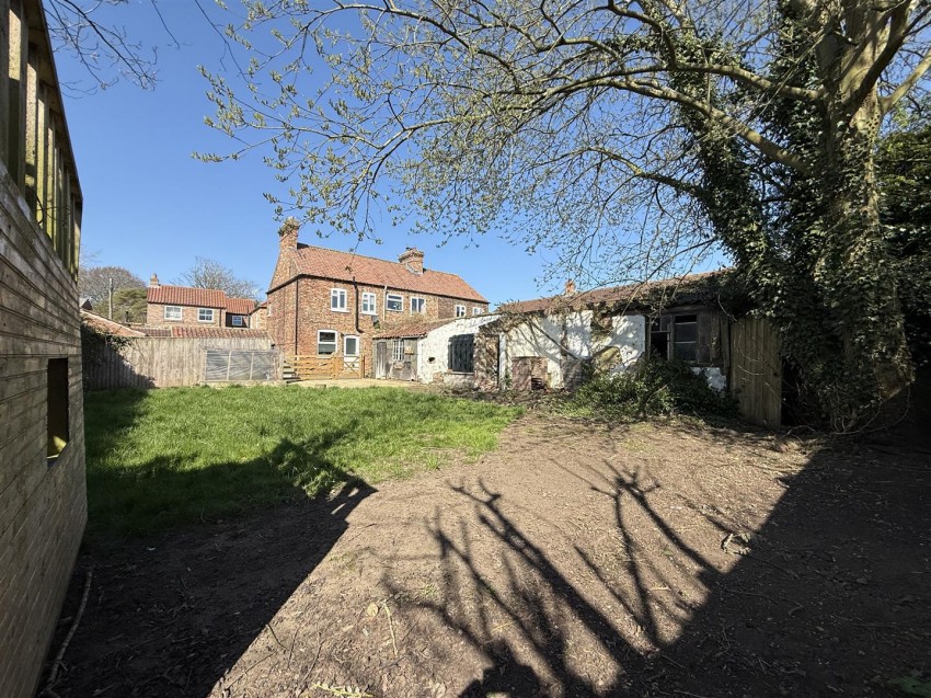 Images for Dunroyal, Helperby, York