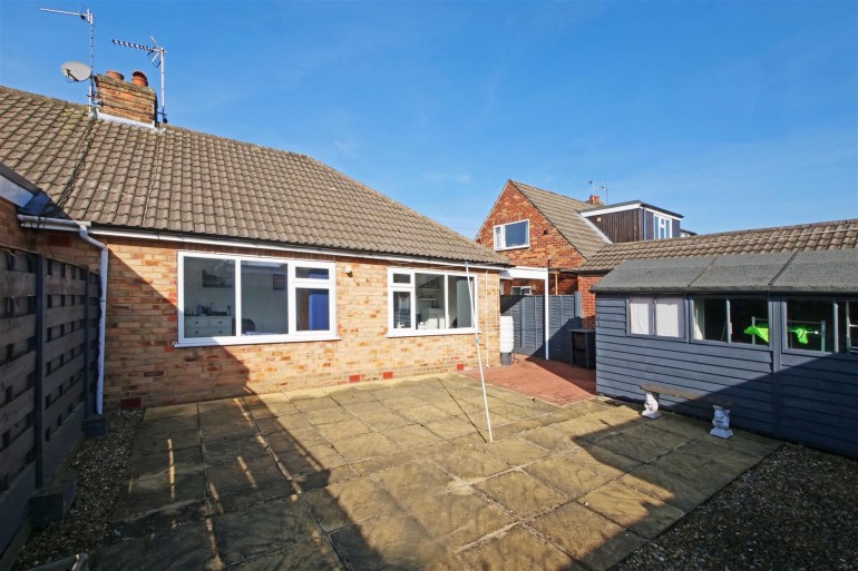 Hazel Garth, Heworth