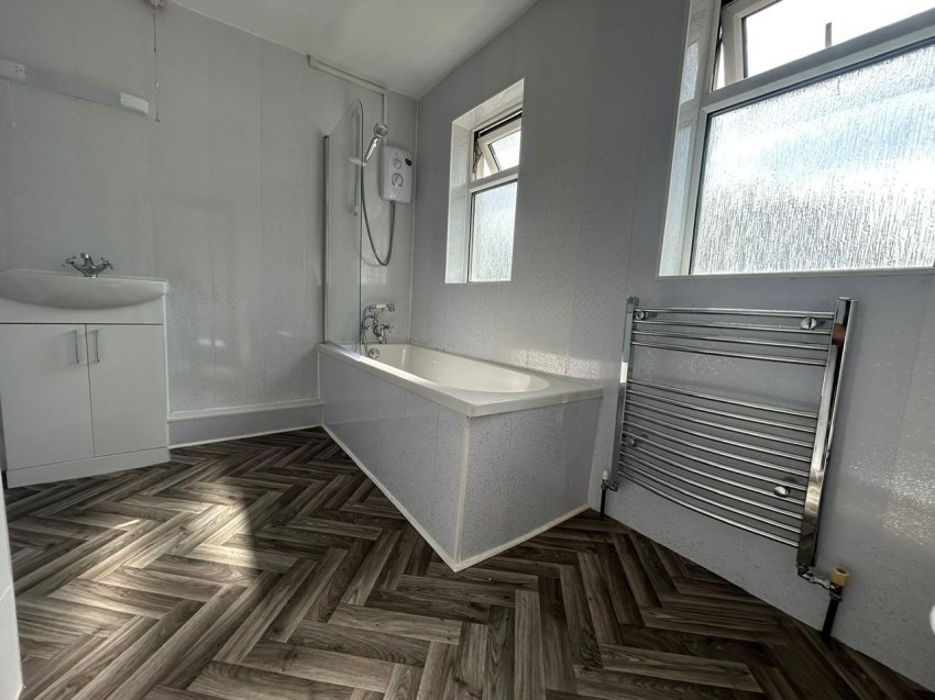 Images for De Mauley Place, The Village