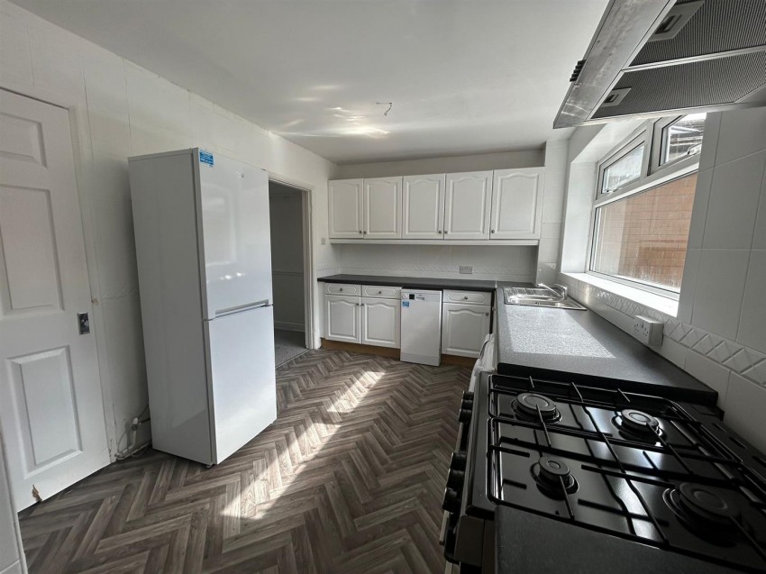Images for De Mauley Place, The Village