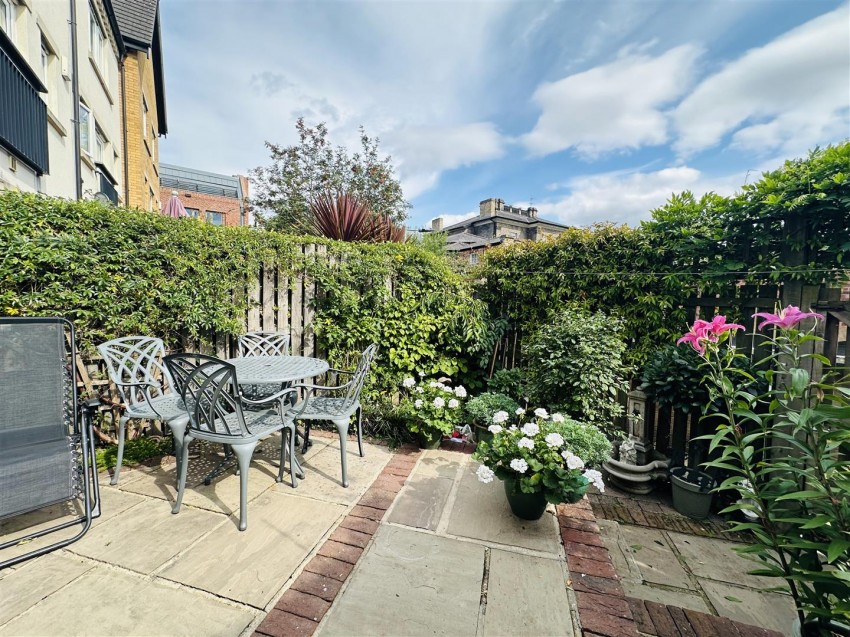 Images for Blue Bridge Lane, York