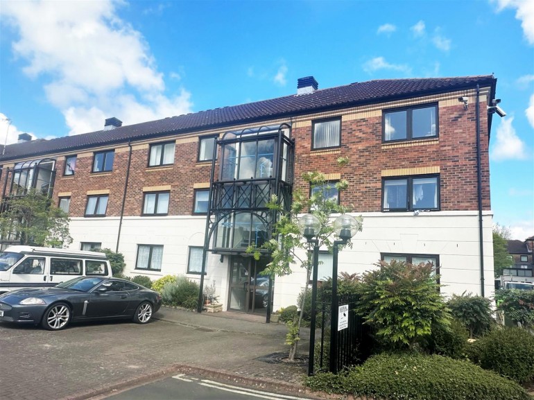 Postern Close, Bishops Wharf