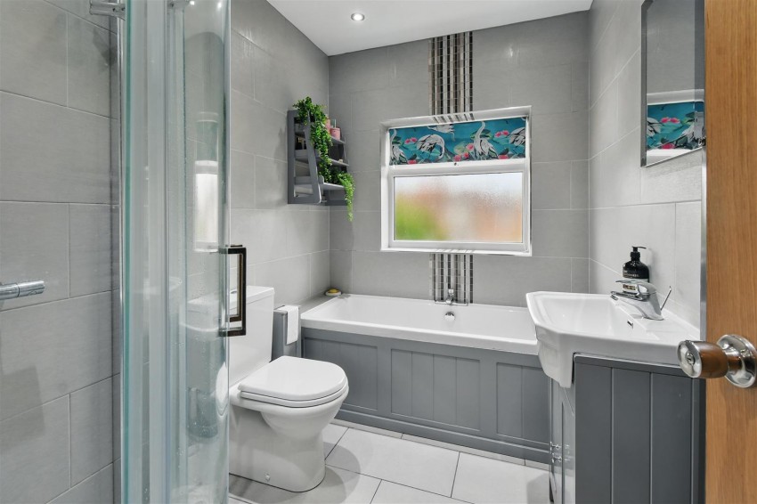 Images for White House Rise, Off Tadcaster Road