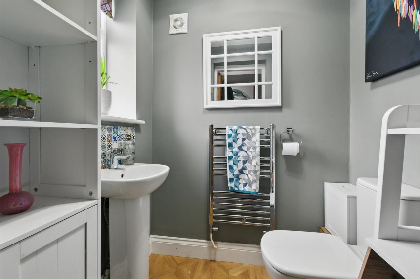 Images for White House Rise, Off Tadcaster Road