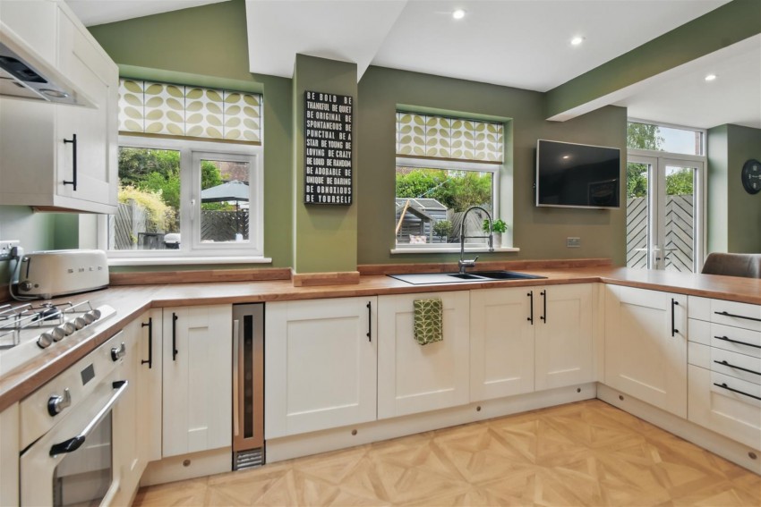 Images for White House Rise, Off Tadcaster Road