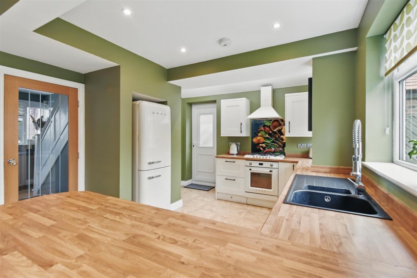 Images for White House Rise, Off Tadcaster Road