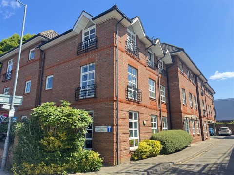 View Full Details for Barbican Court, City Centre