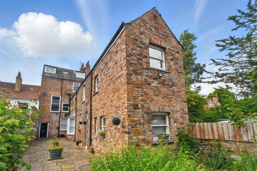 Images for Gillygate, York