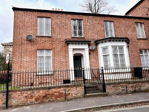 View Full Details for 46 St.Pauls Square, Holgate