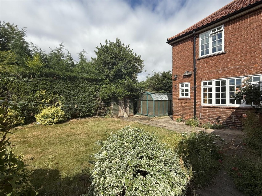 Images for The Cottages, Aldwark, York