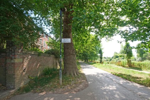 View Full Details for Holly Terrace, York