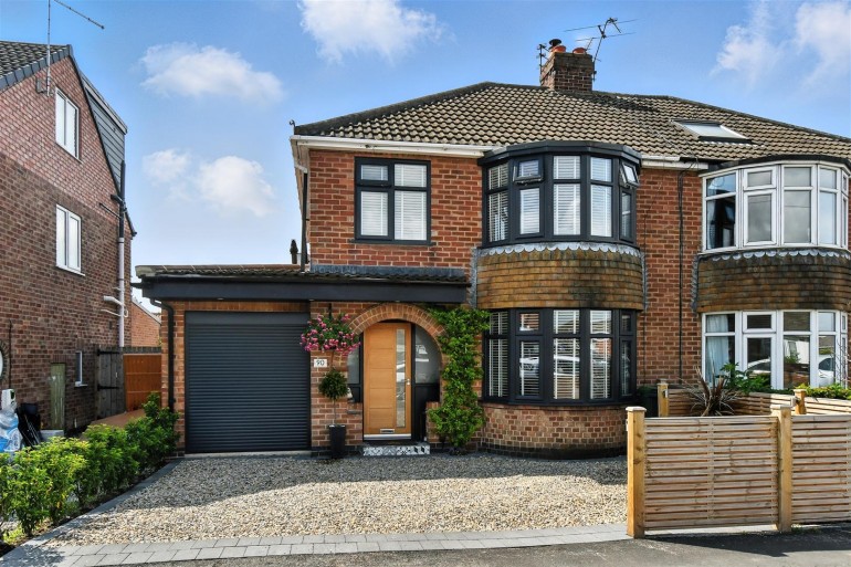 Brockfield Park Drive, York