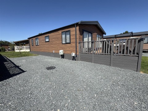 View Full Details for Oakwood Retreat Country Park, Newton On Derwent, York