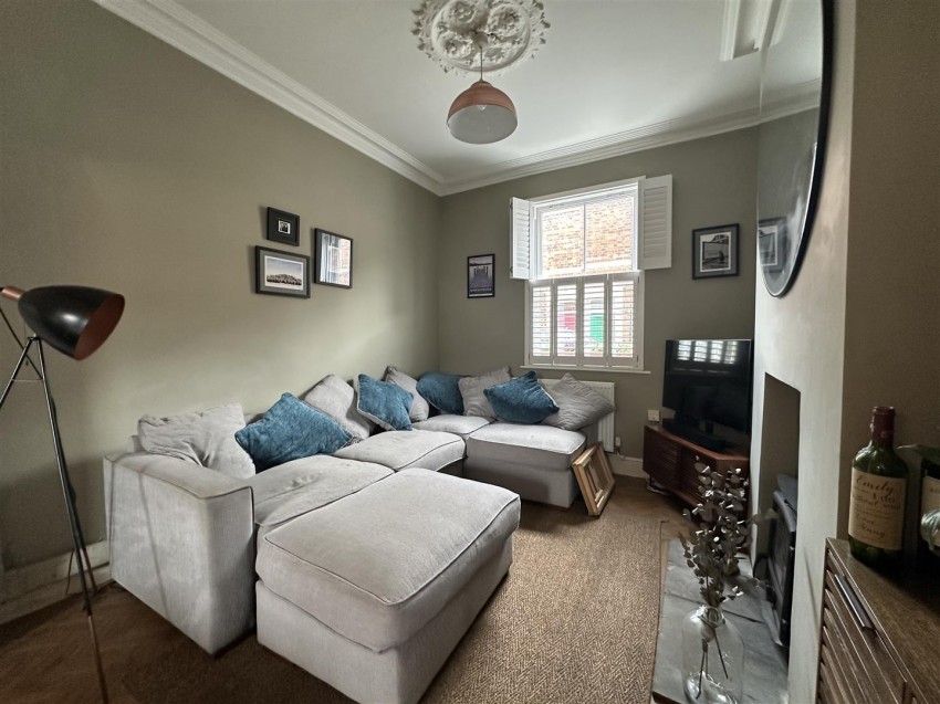 Images for 13 Gray Street, York
