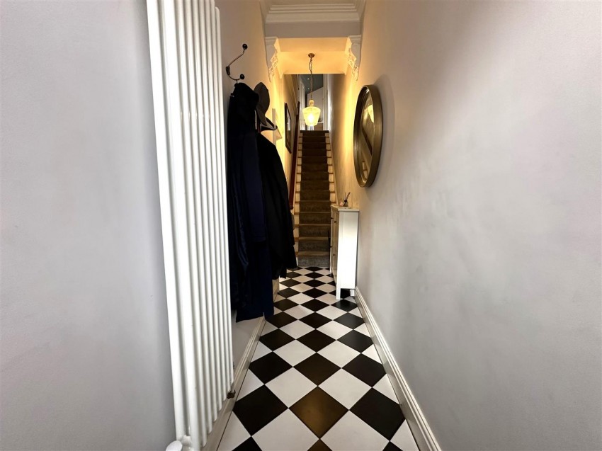Images for 13 Gray Street, York