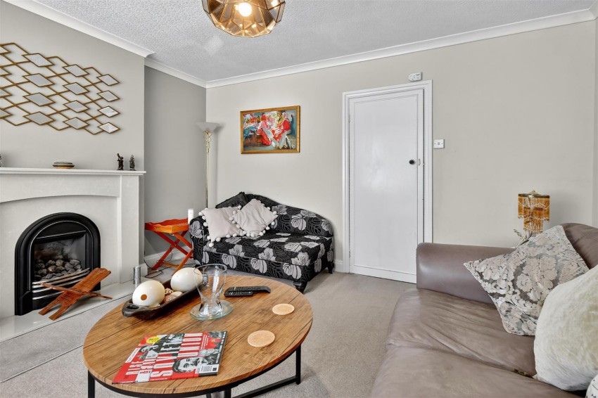 Images for Greencliffe Drive, York