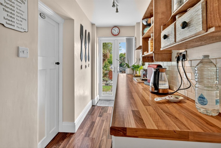 Images for Greencliffe Drive, York