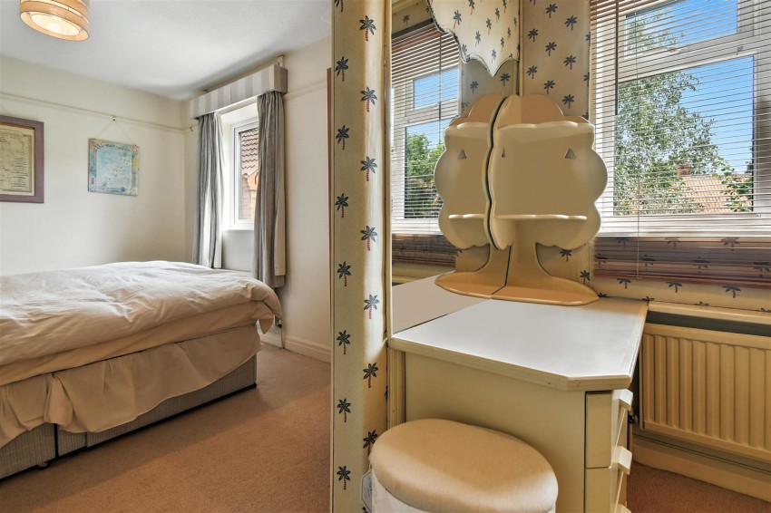 Images for Dunroyal Close, Helperby, York