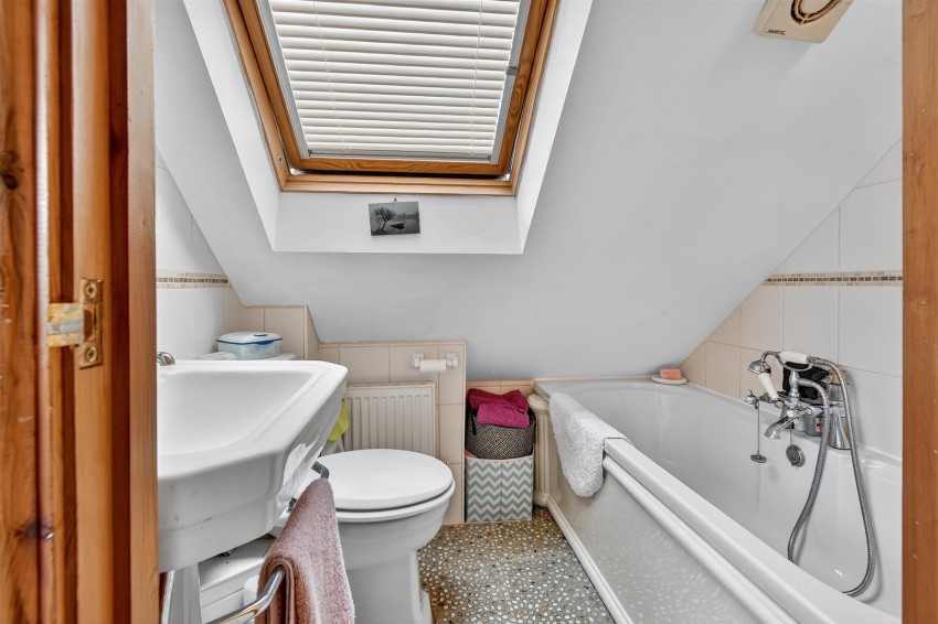 Images for Linton Woods Lane, Linton On Ouse, York