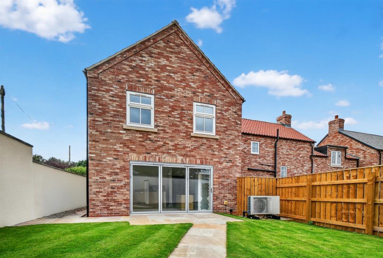 Thirsk Road, Easingwold, York