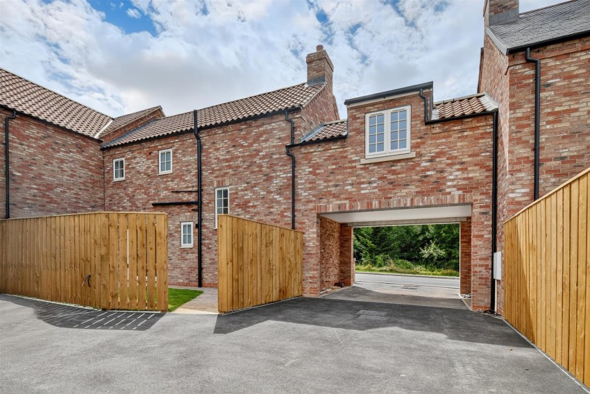 Images for Thirsk Road, Easingwold, York