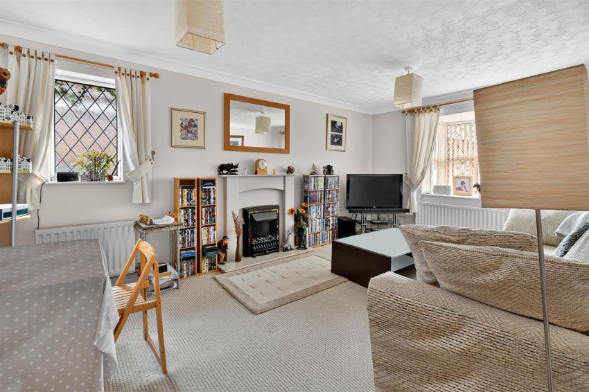 Images for Stonefield Avenue, Easingwold, York