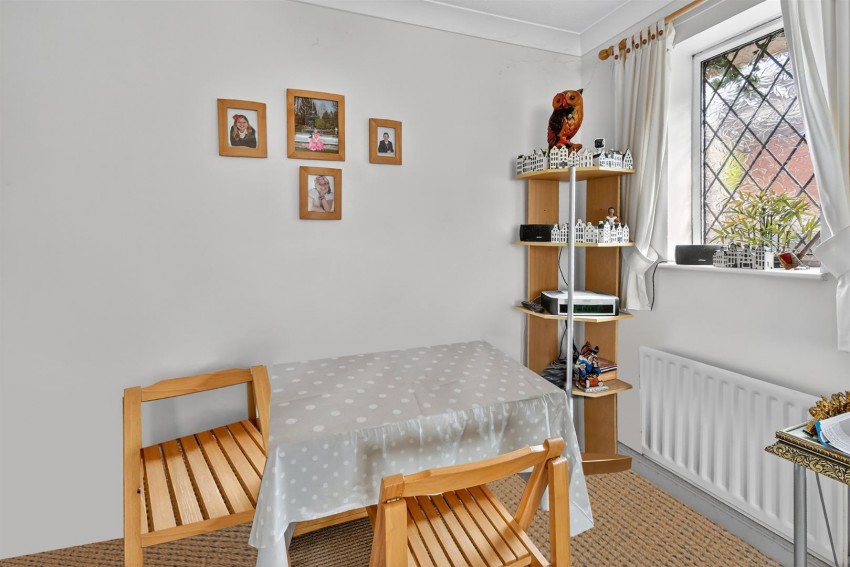 Images for Stonefield Avenue, Easingwold, York