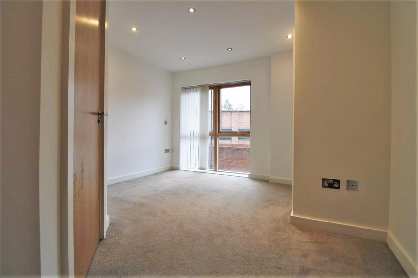 Images for Black Horse Lane, City Centre