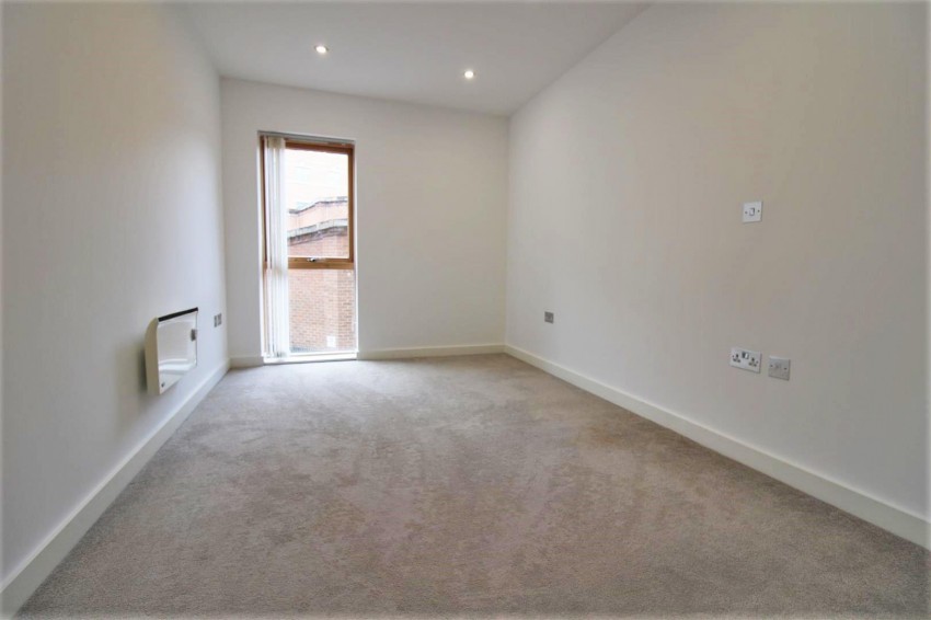 Images for Black Horse Lane, City Centre