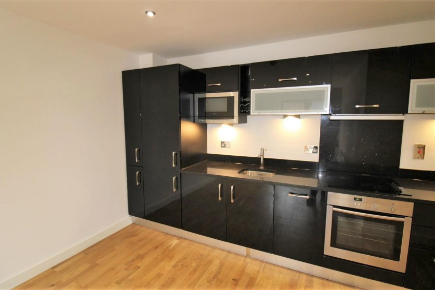 Images for Black Horse Lane, City Centre