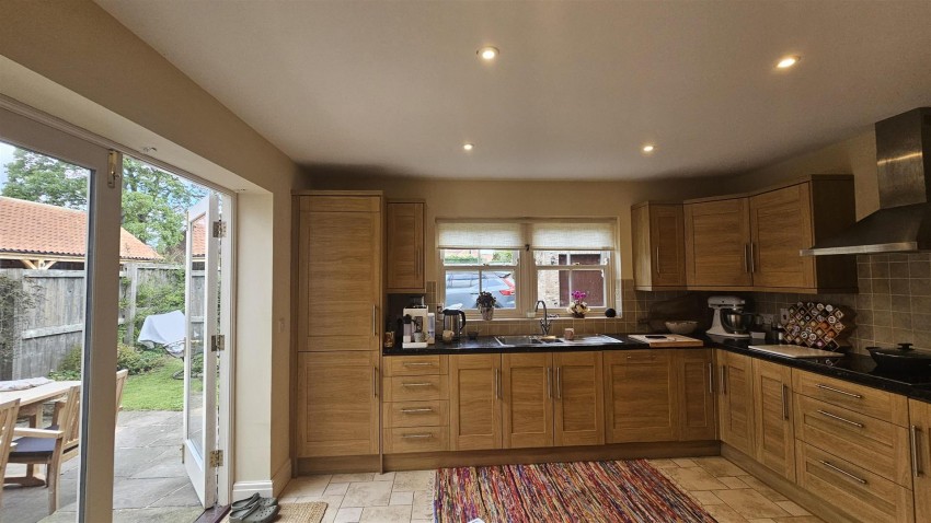 Images for Flaxton