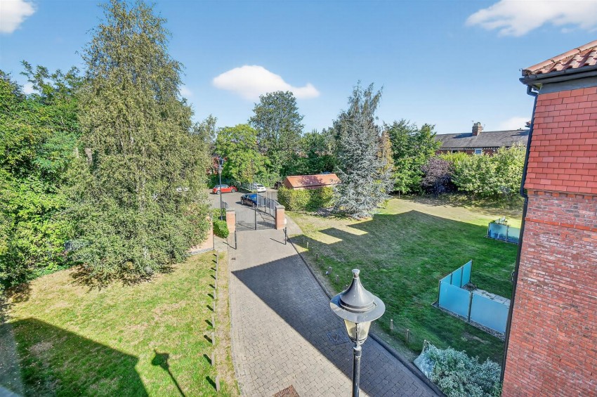 Images for The Avenue, York