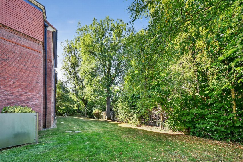 Images for The Avenue, York