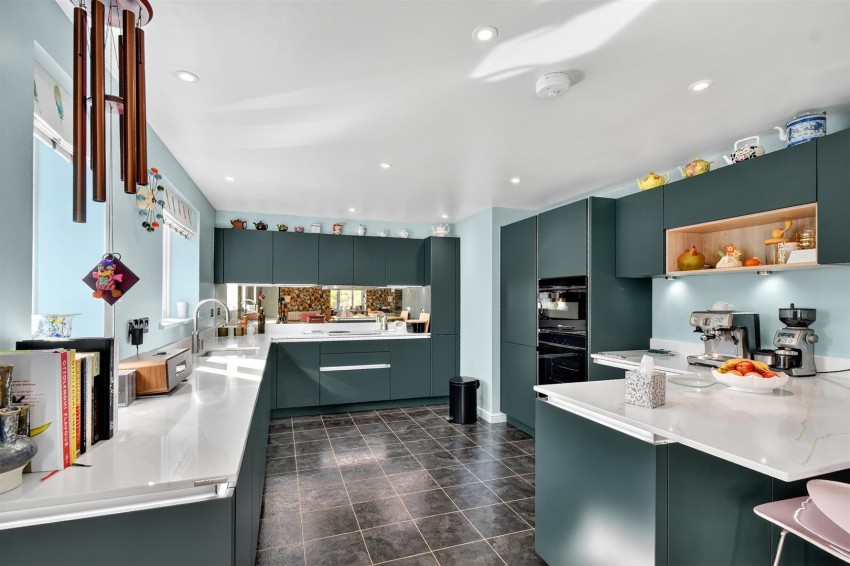 Images for The Avenue, York