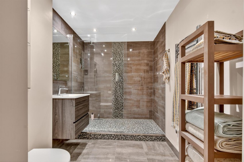 Images for The Avenue, York