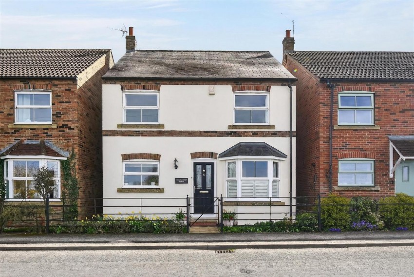 Images for Sadlers Court, Alne, York