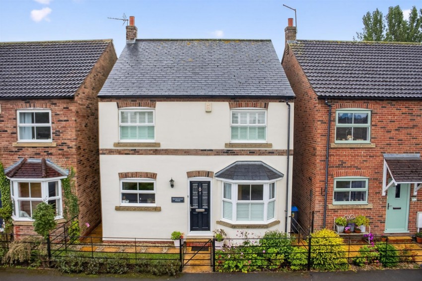 Images for Sadlers Court, Alne, York