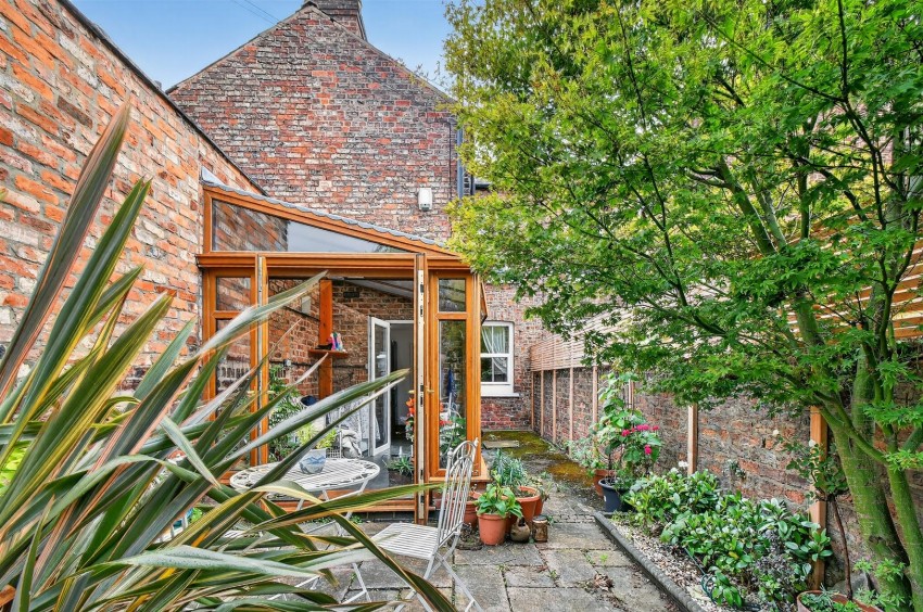 Images for Brownlow Street, York