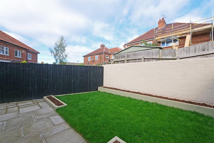 Images for Meadowfields Drive, York