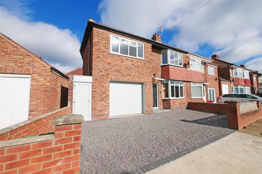 Images for Meadowfields Drive, York
