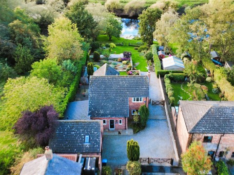 View Full Details for The Poplars, Newton On Ouse, York