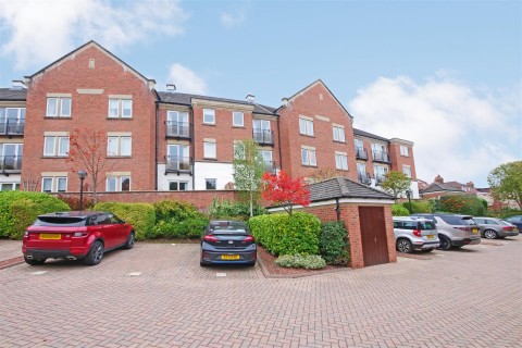 View Full Details for Riverside Lodge, Bishopthorpe Road, York