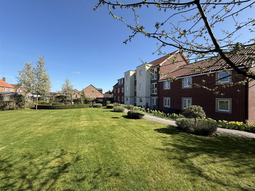 Images for Stillington Road, Easingwold, York