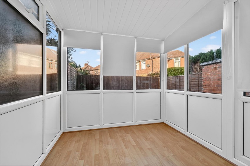 Images for Starkey Crescent, York