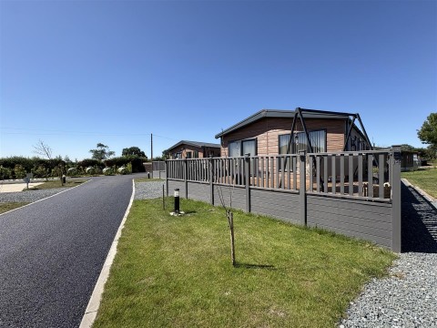 View Full Details for Oakwood Retreet  Country Park, Newton On Derwent, York