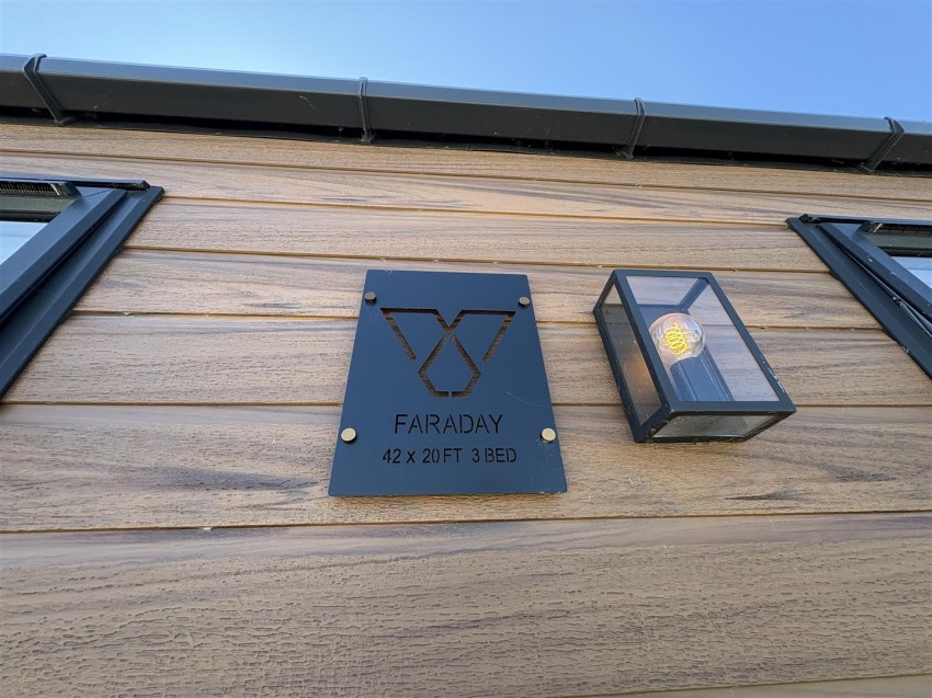 Images for Oakwood Retreet  Country Park, Newton On Derwent, York