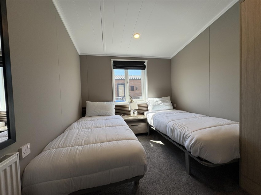 Images for Oakwood Retreet  Country Park, Newton On Derwent, York